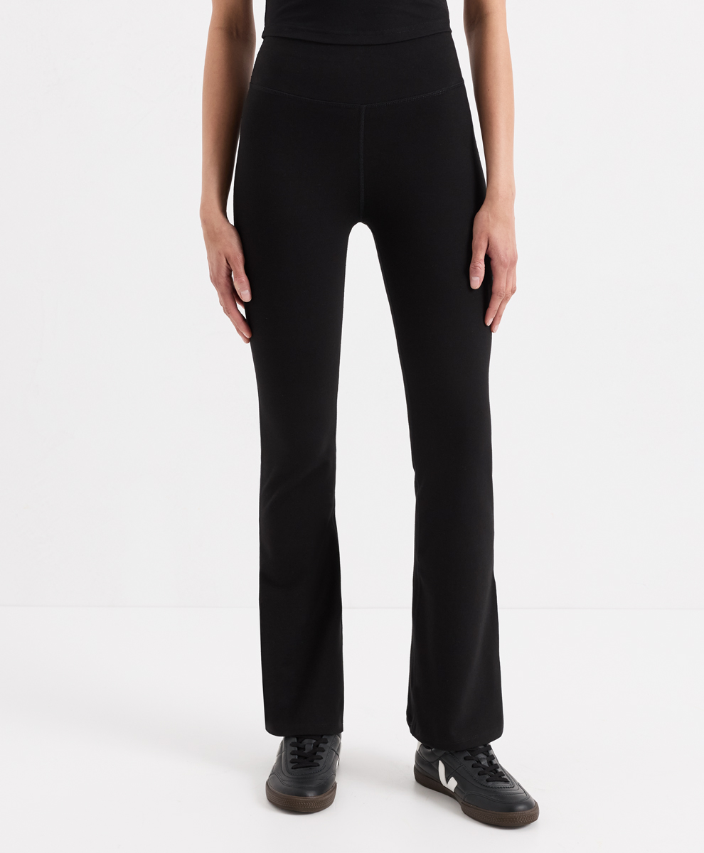 Organic On the Go-To Contour Bootcut Legging